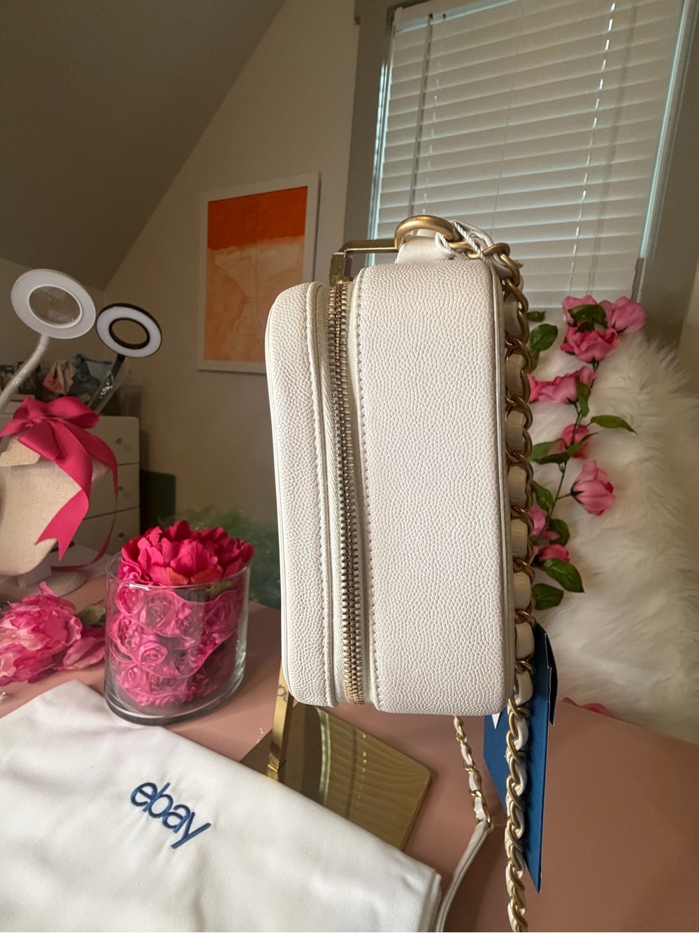 Authentic Chanel CC Filigree Vanity Case White Caviar Gold Hardware COA ICONIC - Picture 5 of 16